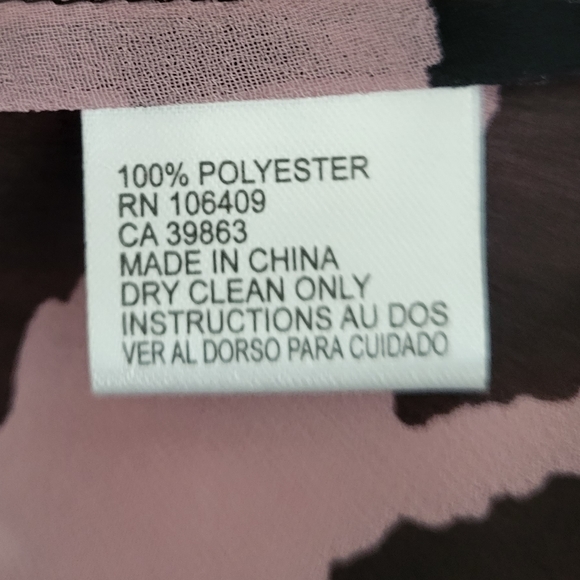 Stunning!! NWT Tahari sleeveless blouse with neck tie, size 2X - Picture 6 of 6